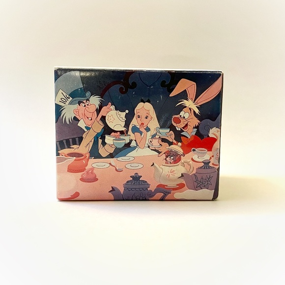 VTG Walt Disney’s Classic Alice in Wonderland Mug with Box - Picture 9 of 13